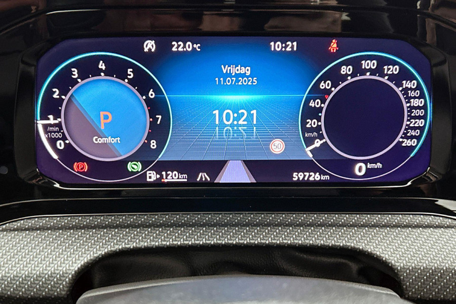 Volkswagen GOLF Variant 1.5 eTSI R-Line (NL-auto, Dealer onderH, Navi, Carplay, Camera, Kuipstoelen, PDC V+A, Digitale Dash, Etc)