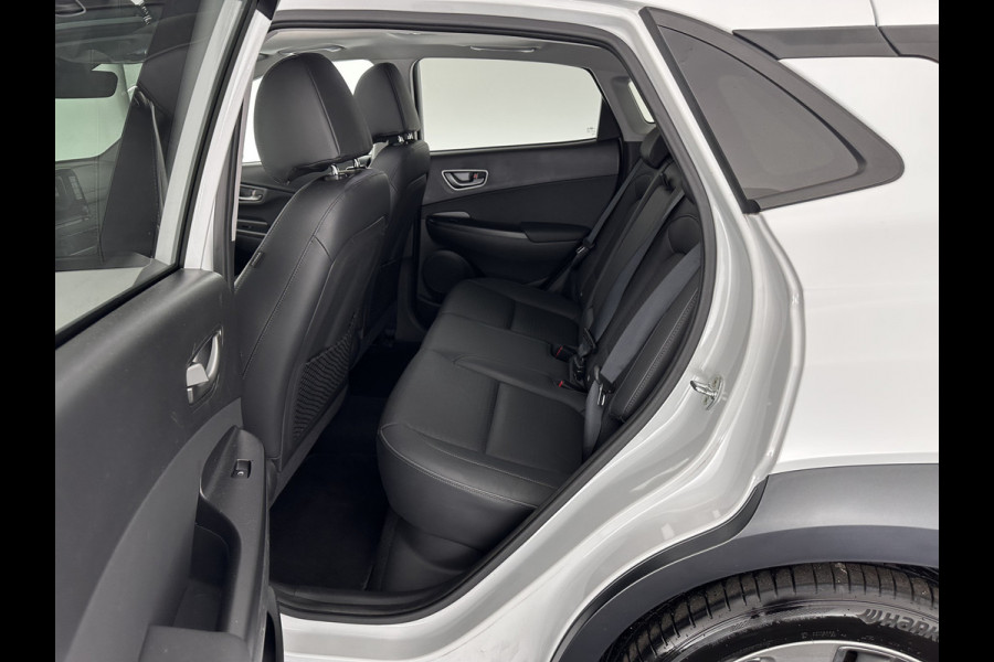 Hyundai Kona EV Premium 64 kWh (INCL-BTW) *PANO | FULL-LEATHER | KRELL-AUDIO | HEAD-UP | FULL-LED | NAVI-FULLMAP | DAB | ADAPT.CRUISE | KEYLESS | CAMERA | BLIND-SPOT | LANE-ASSIST | DIGI-COCKPIT | COMFORT-SEATS | 17''ALU*