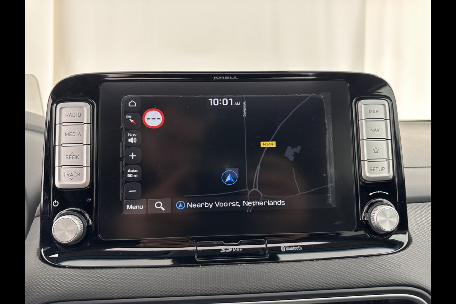 Hyundai Kona EV Premium 64 kWh (INCL-BTW) *PANO | FULL-LEATHER | KRELL-AUDIO | HEAD-UP | FULL-LED | NAVI-FULLMAP | DAB | ADAPT.CRUISE | KEYLESS | CAMERA | BLIND-SPOT | LANE-ASSIST | DIGI-COCKPIT | COMFORT-SEATS | 17''ALU*