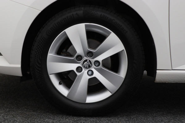 Škoda Fabia Combi 1.0 TSI Clever Climate, Cruise, Verwarmde Stoelen, Bluetooth, Navigatie, DAB, PDC, 15''