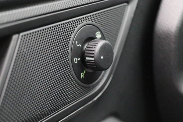 Škoda Fabia Combi 1.0 TSI Clever Climate, Cruise, Verwarmde Stoelen, Bluetooth, Navigatie, DAB, PDC, 15''