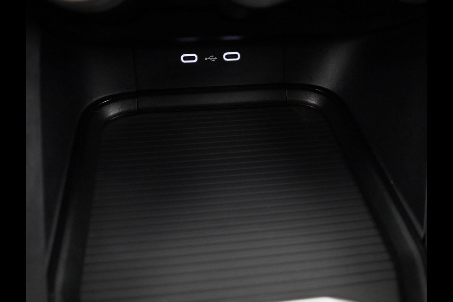 Škoda Kodiaq Sportline Business 1.5 TSI PHEV 204pk | Panoramadak | Trekhaak | 20 inch | Canton Sound System | Comfort pakket