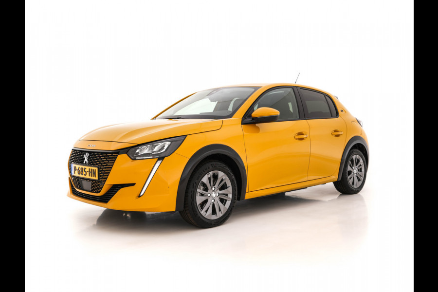 Peugeot e-208 EV Blue Lease Allure 50 kWh (INCL-BTW) *FULL-LED | DIGI-COCKPIT | NAVI-FULLMAP | KEYLESS | CCS-FASTLOADER | CAMERA | 1/2 LEDER | ECC | PDC | APP.CONNECT | LANE-ASSIST | CRUISE | COMFORT-SEATS | 16"ALU*