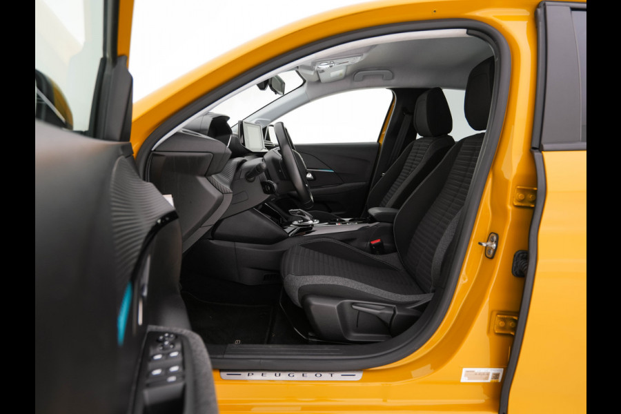 Peugeot e-208 EV Blue Lease Allure 50 kWh (INCL-BTW) *FULL-LED | DIGI-COCKPIT | NAVI-FULLMAP | KEYLESS | CCS-FASTLOADER | CAMERA | 1/2 LEDER | ECC | PDC | APP.CONNECT | LANE-ASSIST | CRUISE | COMFORT-SEATS | 16"ALU*