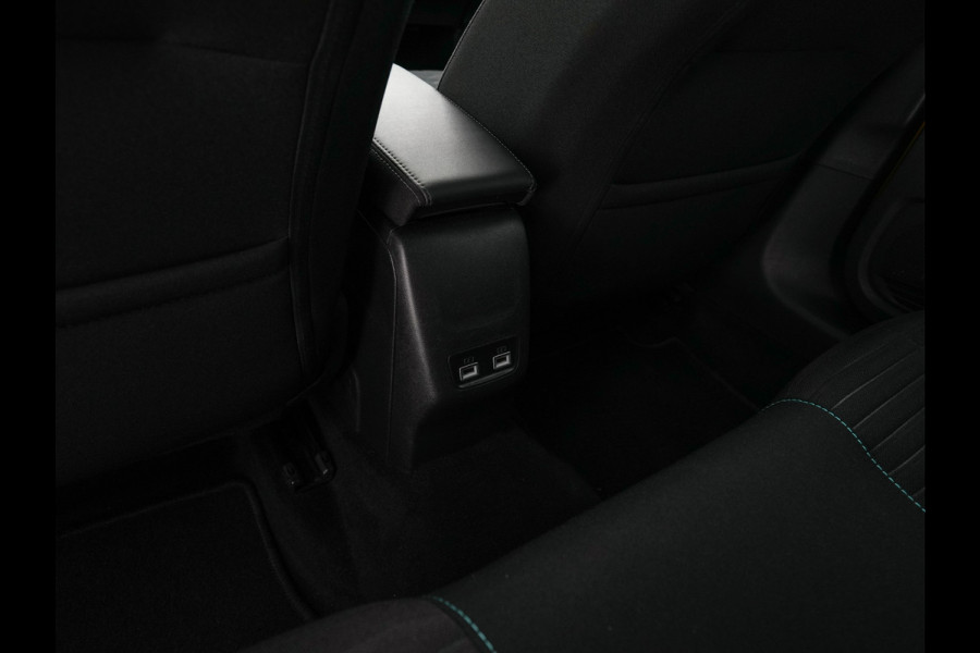 Peugeot e-208 EV Blue Lease Allure 50 kWh (INCL-BTW) *FULL-LED | DIGI-COCKPIT | NAVI-FULLMAP | KEYLESS | CCS-FASTLOADER | CAMERA | 1/2 LEDER | ECC | PDC | APP.CONNECT | LANE-ASSIST | CRUISE | COMFORT-SEATS | 16"ALU*