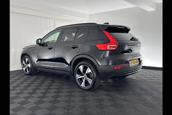 Volvo XC40 Recharge P8 AWD R-Design [ 3-Fase ] (INCL-BTW) *DIGI-COCKPIT | FULL-LED | PREMIUM-AUDIO | DAB | APP.CONNECT | BLIND-SPOT | NAVI-FULLMAP | ALCANTARA-LEATHER | ECC | PDC | SPORT-SEATS | 19''ALU *