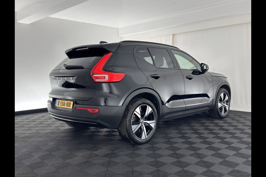 Volvo XC40 Recharge P8 AWD R-Design [ 3-Fase ] (INCL-BTW) *DIGI-COCKPIT | FULL-LED | PREMIUM-AUDIO | DAB | APP.CONNECT | BLIND-SPOT | NAVI-FULLMAP | ALCANTARA-LEATHER | ECC | PDC | SPORT-SEATS | 19''ALU *