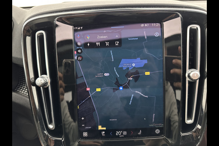Volvo XC40 Recharge P8 AWD R-Design [ 3-Fase ] (INCL-BTW) *DIGI-COCKPIT | FULL-LED | PREMIUM-AUDIO | DAB | APP.CONNECT | BLIND-SPOT | NAVI-FULLMAP | ALCANTARA-LEATHER | ECC | PDC | SPORT-SEATS | 19''ALU *