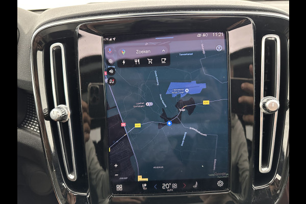 Volvo XC40 Recharge P8 AWD R-Design [ 3-Fase ] (INCL-BTW) *DIGI-COCKPIT | FULL-LED | PREMIUM-AUDIO | DAB | APP.CONNECT | BLIND-SPOT | NAVI-FULLMAP | ALCANTARA-LEATHER | ECC | PDC | SPORT-SEATS | 19''ALU *