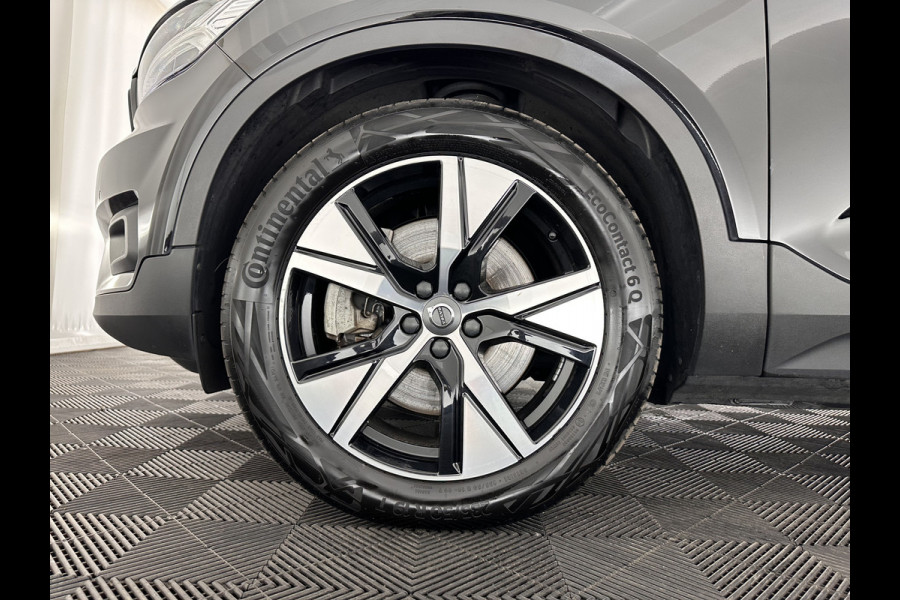 Volvo XC40 Recharge P8 AWD R-Design [ 3-Fase ] (INCL-BTW) *DIGI-COCKPIT | FULL-LED | PREMIUM-AUDIO | DAB | APP.CONNECT | BLIND-SPOT | NAVI-FULLMAP | ALCANTARA-LEATHER | ECC | PDC | SPORT-SEATS | 19''ALU *