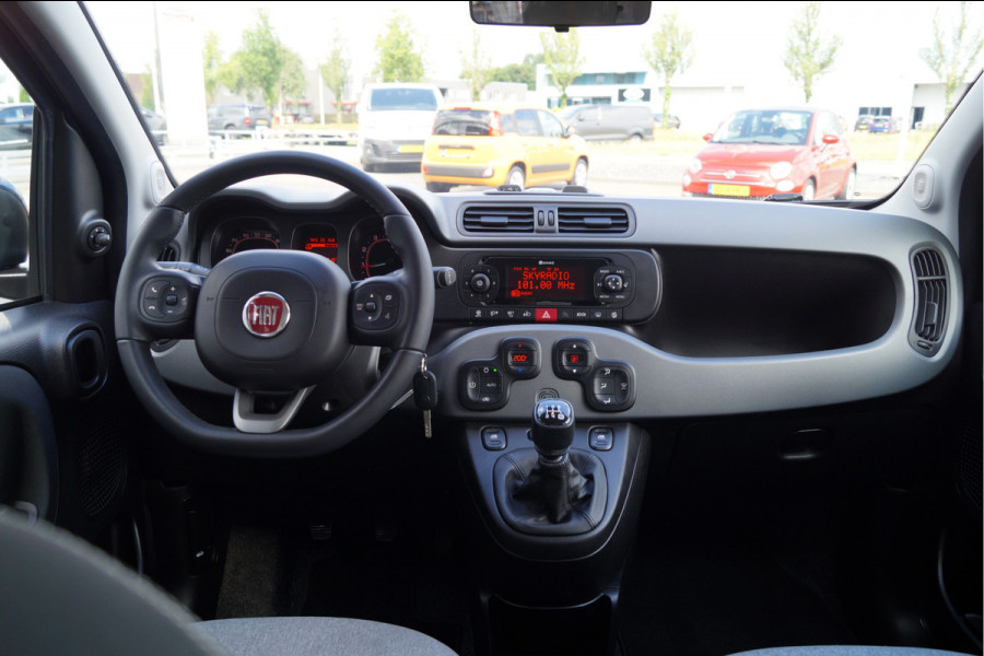 Fiat Panda 1.2 Lounge | Climate control | Bluetooth | Lm velgen