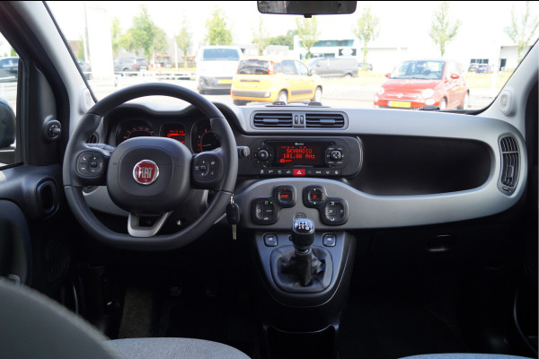 Fiat Panda 1.2 Lounge | Climate control | Bluetooth | Lm velgen