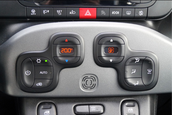 Fiat Panda 1.2 Lounge | Climate control | Bluetooth | Lm velgen