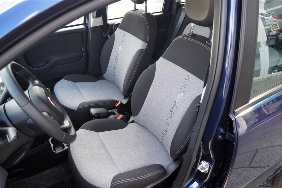 Fiat Panda 1.2 Lounge | Climate control | Bluetooth | Lm velgen