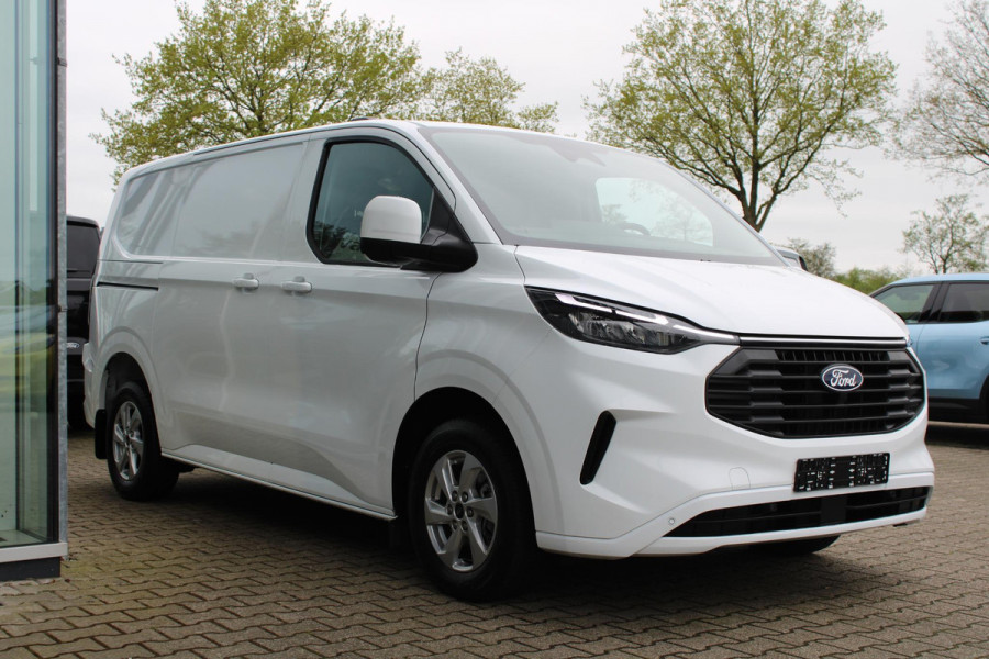 Ford Transit Custom 320 2.0 TDCI L1H1 Limited 170pk | Driver Assistance Pack | Stoelverwarming | SYNC 4 Navigatie | BLIS | Voorruitverwarming | All Weather banden