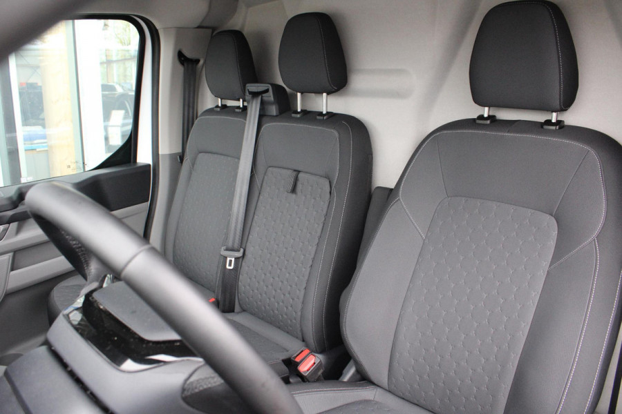 Ford Transit Custom 320 2.0 TDCI L1H1 Limited 170pk | Driver Assistance Pack | Stoelverwarming | SYNC 4 Navigatie | BLIS | Voorruitverwarming | All Weather banden