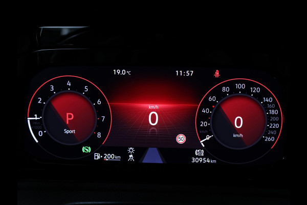 Volkswagen Golf 1.5 eTSI Life Active 130 pk Automaat (DSG) | Navigatie | Parkeersensoren | Achteruitrijcamera | Stoelverwarming | LED koplampen |