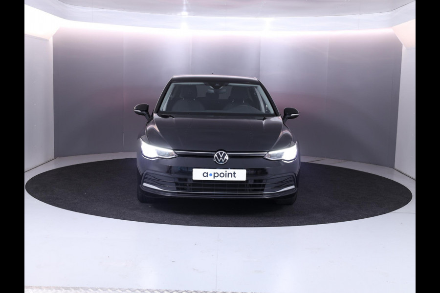 Volkswagen Golf 1.5 eTSI Life Active 130 pk Automaat (DSG) | Navigatie | Parkeersensoren | Achteruitrijcamera | Stoelverwarming | LED koplampen |