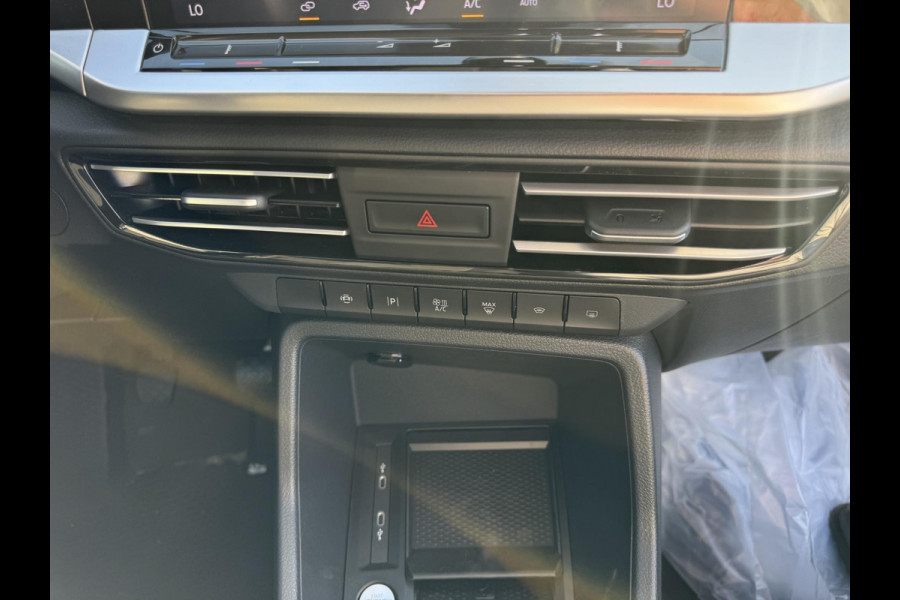 Ford Transit Connect 2.0 EcoBlue L2 Limited 102pk | Trekhaak Afneembaar | Reserve Wiel | Apple carplay/Android auto | Navigatie | All Weather Banden