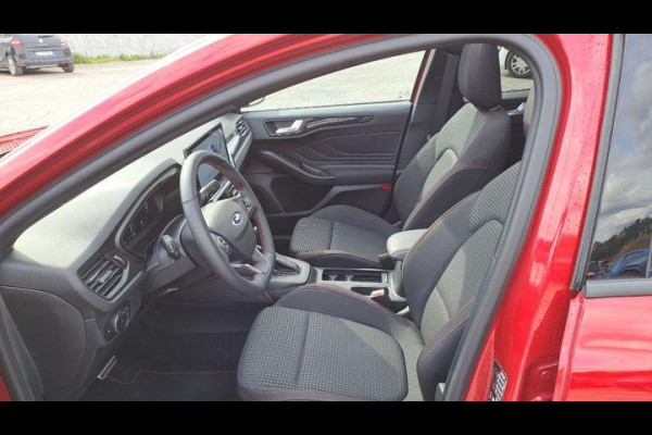 Ford Focus 1.0 EcoBoost Hybrid ST Line X 155pk | Winterpack | Panoramadak | Matrix LED | SYNC 4 Navigatie | All Weather Banden
