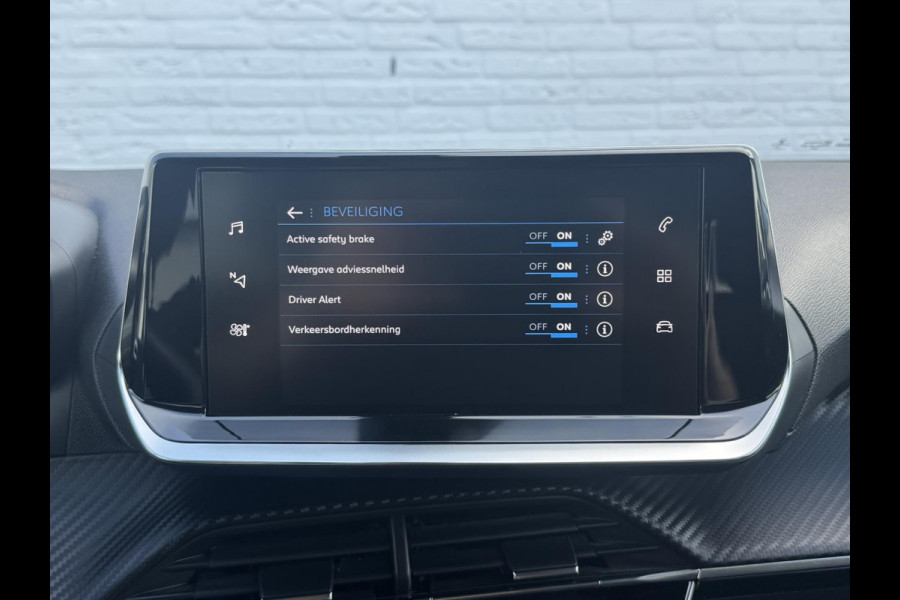 Peugeot 2008 1.2 PureTech Style Trekhaak Camera Led Cruise Clima Carplay Navigatie