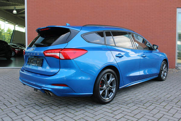 Ford FOCUS Wagon 2.0 EcoBlue ST Line Business 150pk Automaat | Adaptive cruise control | Winter Pack | Bang&Olufsen | Full LED | Rode remklauwen