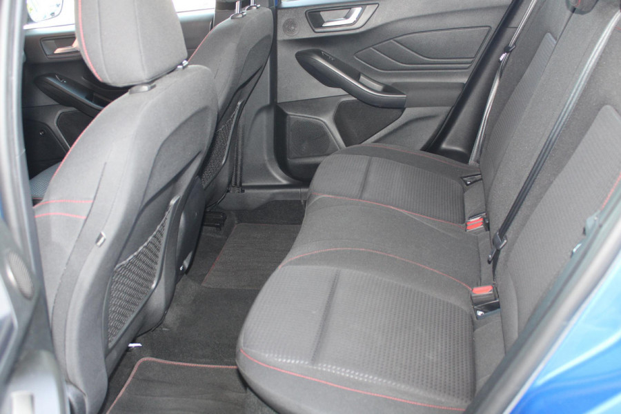 Ford FOCUS Wagon 2.0 EcoBlue ST Line Business 150pk Automaat | Adaptive cruise control | Winter Pack | Bang&Olufsen | Full LED | Rode remklauwen