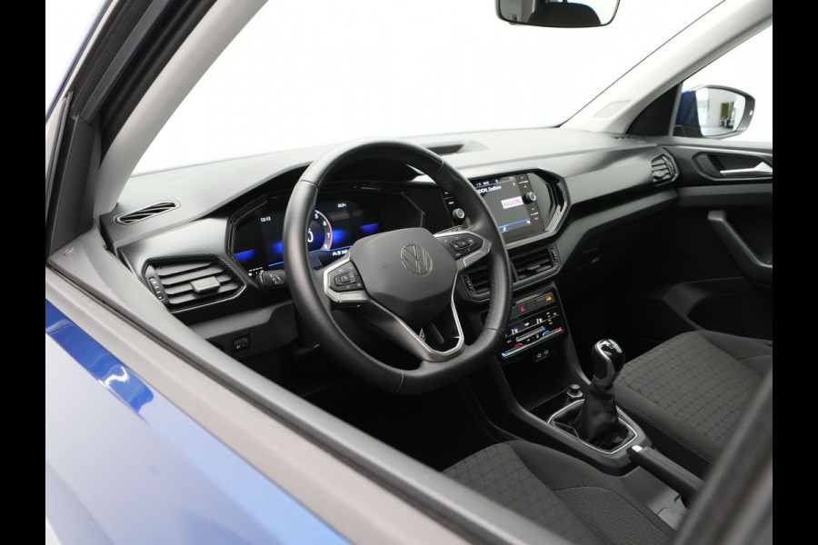 Volkswagen T-Cross 1.0 TSI 95pk Life Navi via App Clima Pdc Lm Velgen 162