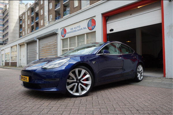 Tesla Model 3 Performance AWD 75 kWh Long Range | Liefhebbersconditie | 464pk | Origineel Nederlands Dealer onderhouden | Carbon Spoiler | Premium Audio | 20inch