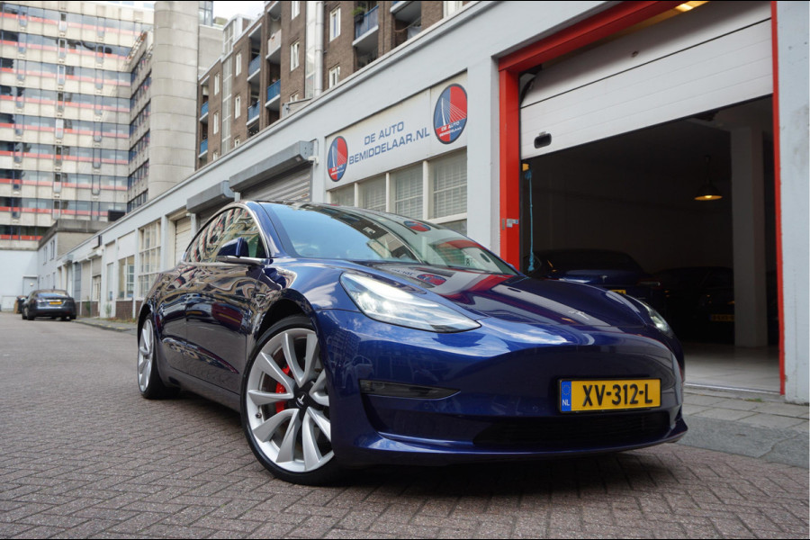 Tesla Model 3 Performance AWD 75 kWh Long Range | Liefhebbersconditie | 464pk | Origineel Nederlands Dealer onderhouden | Carbon Spoiler | Premium Audio | 20inch