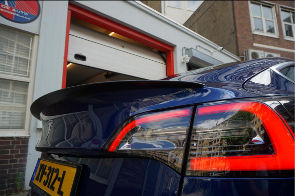 Tesla Model 3 Performance AWD 75 kWh Long Range | Liefhebbersconditie | 464pk | Origineel Nederlands Dealer onderhouden | Carbon Spoiler | Premium Audio | 20inch