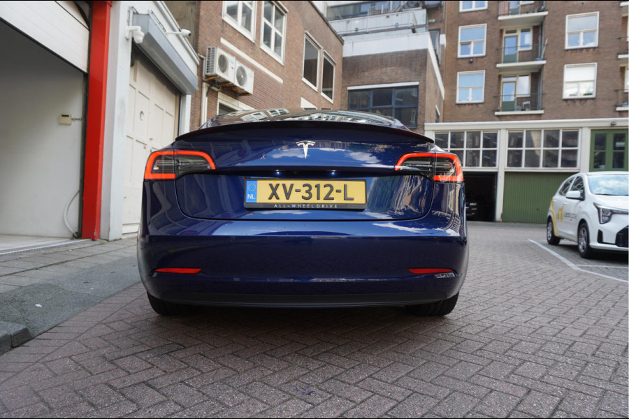 Tesla Model 3 Performance AWD 75 kWh Long Range | Liefhebbersconditie | 464pk | Origineel Nederlands Dealer onderhouden | Carbon Spoiler | Premium Audio | 20inch