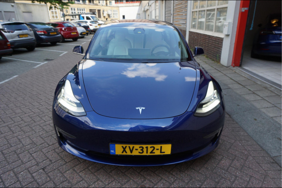Tesla Model 3 Performance AWD 75 kWh Long Range | Liefhebbersconditie | 464pk | Origineel Nederlands Dealer onderhouden | Carbon Spoiler | Premium Audio | 20inch
