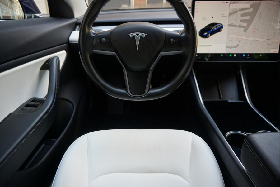 Tesla Model 3 Performance AWD 75 kWh Long Range | Liefhebbersconditie | 464pk | Origineel Nederlands Dealer onderhouden | Carbon Spoiler | Premium Audio | 20inch