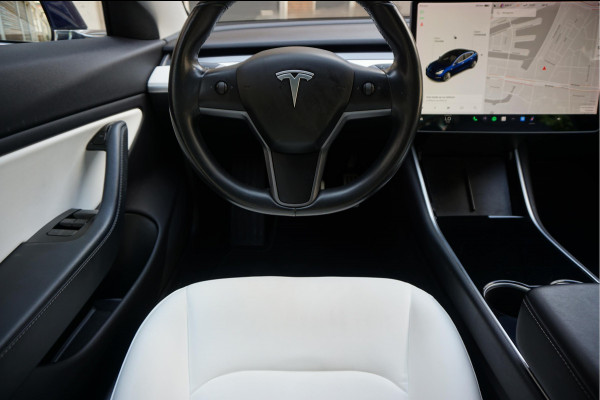 Tesla Model 3 Performance AWD 75 kWh Long Range | Liefhebbersconditie | 464pk | Origineel Nederlands Dealer onderhouden | Carbon Spoiler | Premium Audio | 20inch