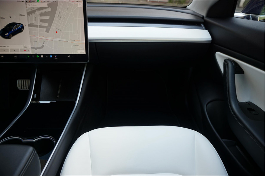 Tesla Model 3 Performance AWD 75 kWh Long Range | Liefhebbersconditie | 464pk | Origineel Nederlands Dealer onderhouden | Carbon Spoiler | Premium Audio | 20inch