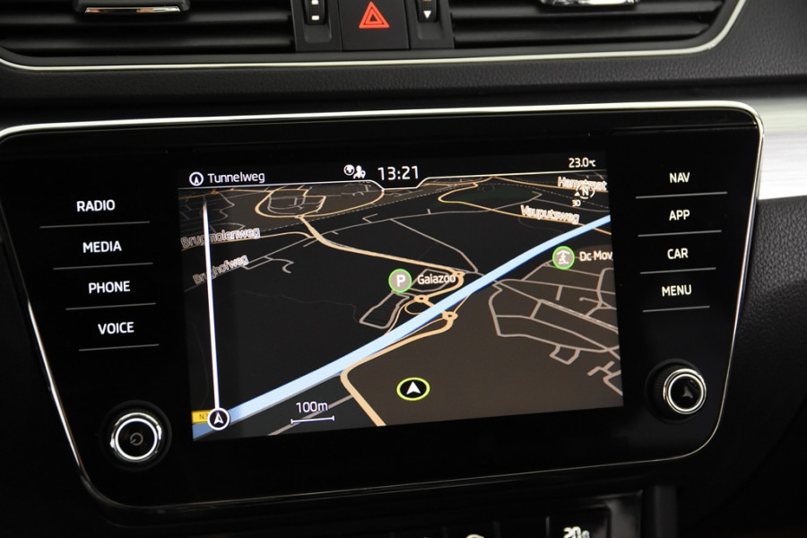 Škoda Superb Combi 1.5 TSI ACT Ambition Business *1ste Eigenaar*Navigatie*Parkassist*