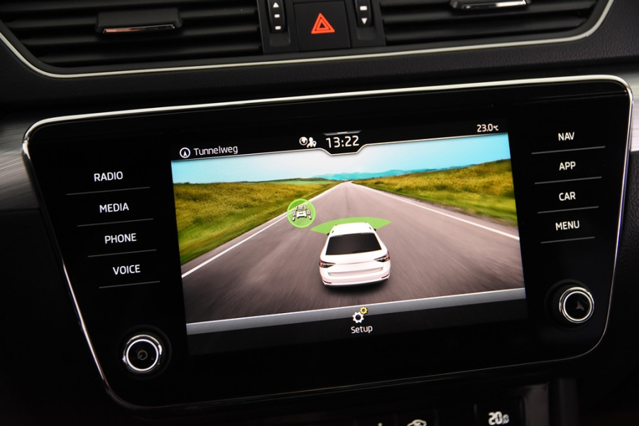 Škoda Superb Combi 1.5 TSI ACT Ambition Business *1ste Eigenaar*Navigatie*Parkassist*