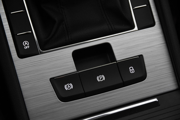 Škoda Superb Combi 1.5 TSI ACT Ambition Business *1ste Eigenaar*Navigatie*Parkassist*