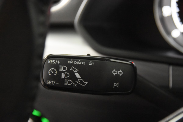 Škoda Superb Combi 1.5 TSI ACT Ambition Business *1ste Eigenaar*Navigatie*Parkassist*