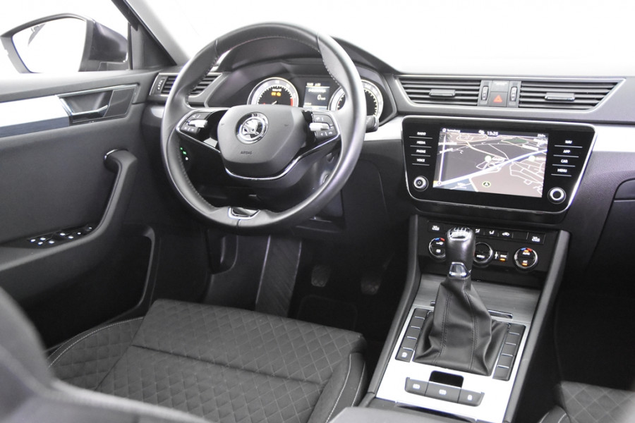 Škoda Superb Combi 1.5 TSI ACT Ambition Business *1ste Eigenaar*Navigatie*Parkassist*