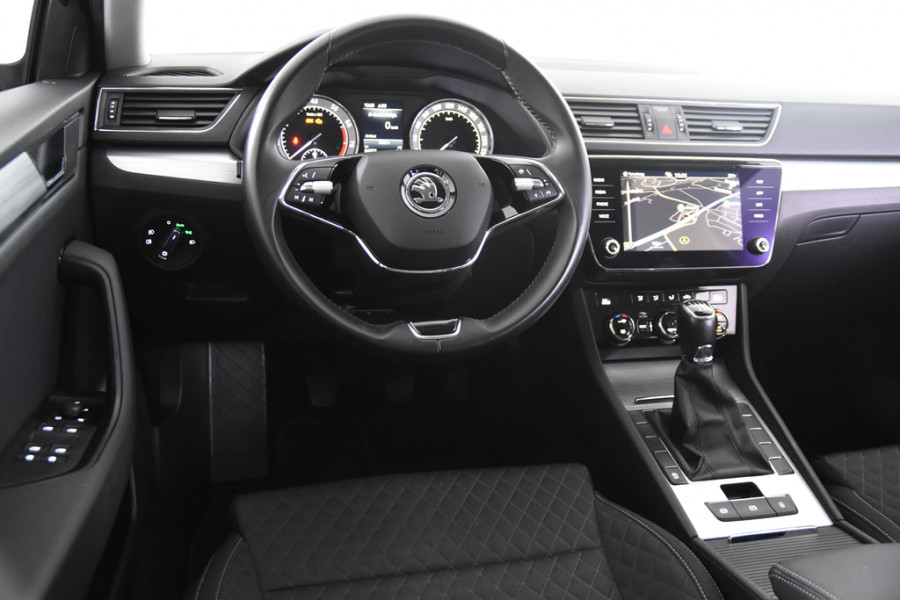 Škoda Superb Combi 1.5 TSI ACT Ambition Business *1ste Eigenaar*Navigatie*Parkassist*