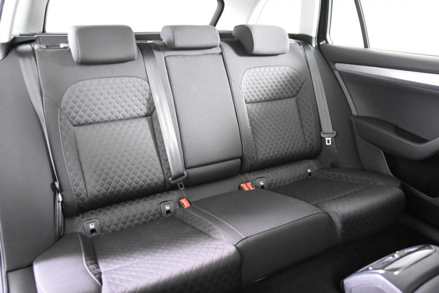 Škoda Superb Combi 1.5 TSI ACT Ambition Business *1ste Eigenaar*Navigatie*Parkassist*