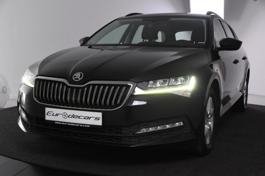 Škoda Superb Combi 1.5 TSI ACT Ambition Business *1ste Eigenaar*Navigatie*Parkassist*