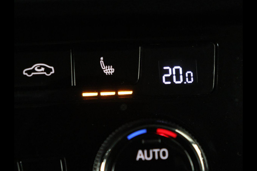 Škoda Superb 1.4 TSI iV Business Edition | Stoelverwarming | Carplay | Carplay | Virtual Cockpit | Navigatie | Parkeerhulp | Full LED | PHEV