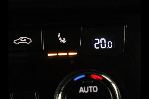 Škoda Superb 1.4 TSI iV Business Edition | Stoelverwarming | Carplay | Carplay | Virtual Cockpit | Navigatie | Parkeerhulp | Full LED | PHEV