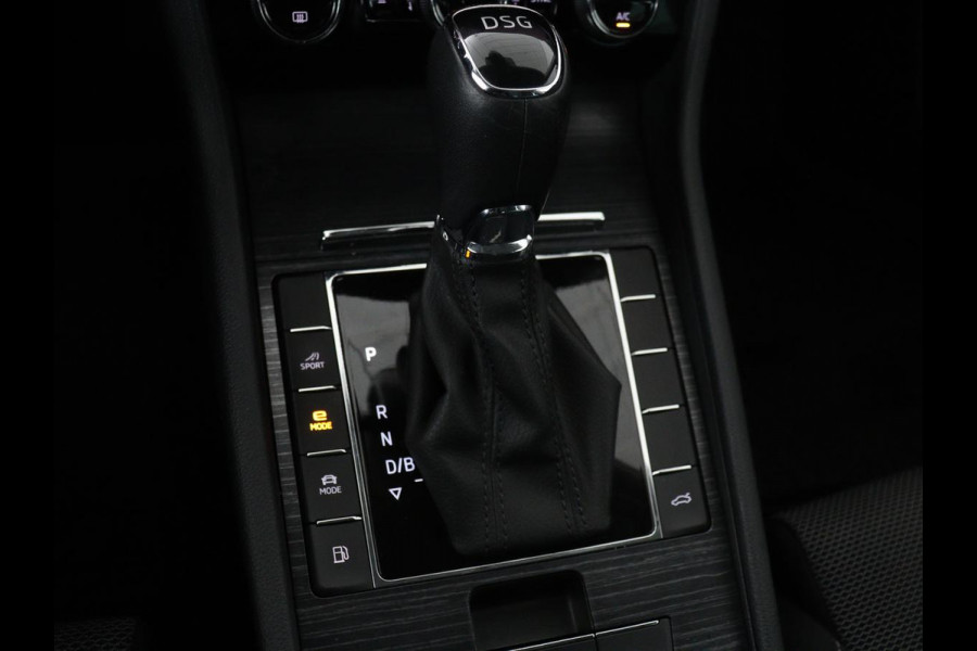 Škoda Superb 1.4 TSI iV Business Edition | Stoelverwarming | Carplay | Carplay | Virtual Cockpit | Navigatie | Parkeerhulp | Full LED | PHEV