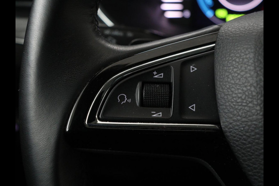 Škoda Superb 1.4 TSI iV Business Edition | Stoelverwarming | Carplay | Carplay | Virtual Cockpit | Navigatie | Parkeerhulp | Full LED | PHEV