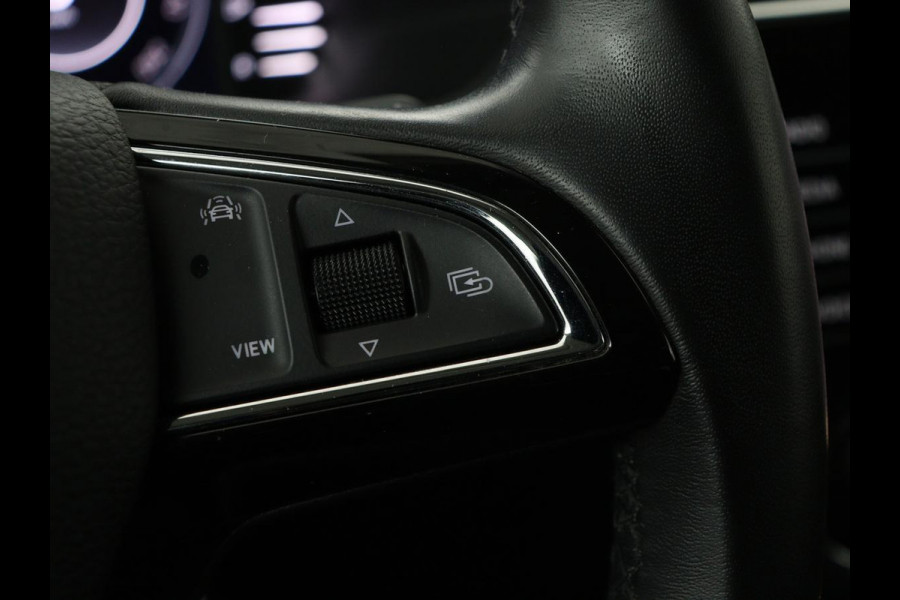 Škoda Superb 1.4 TSI iV Business Edition | Stoelverwarming | Carplay | Carplay | Virtual Cockpit | Navigatie | Parkeerhulp | Full LED | PHEV