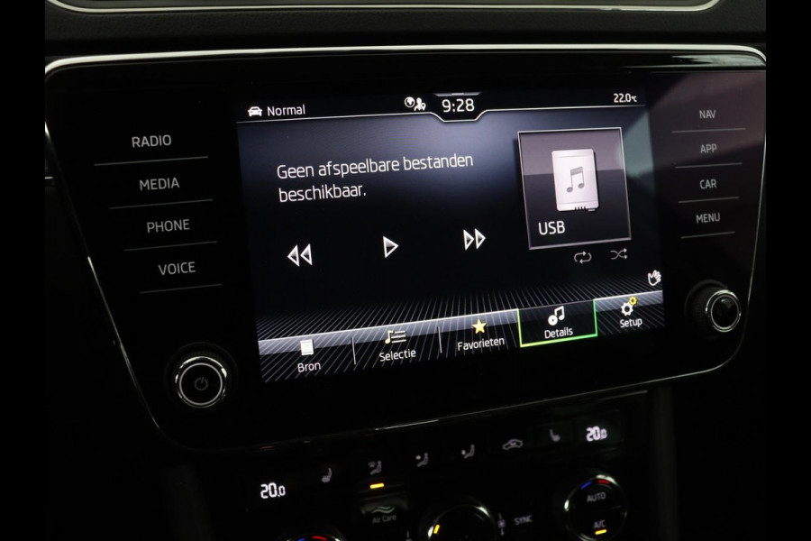 Škoda Superb 1.4 TSI iV Business Edition | Stoelverwarming | Carplay | Carplay | Virtual Cockpit | Navigatie | Parkeerhulp | Full LED | PHEV
